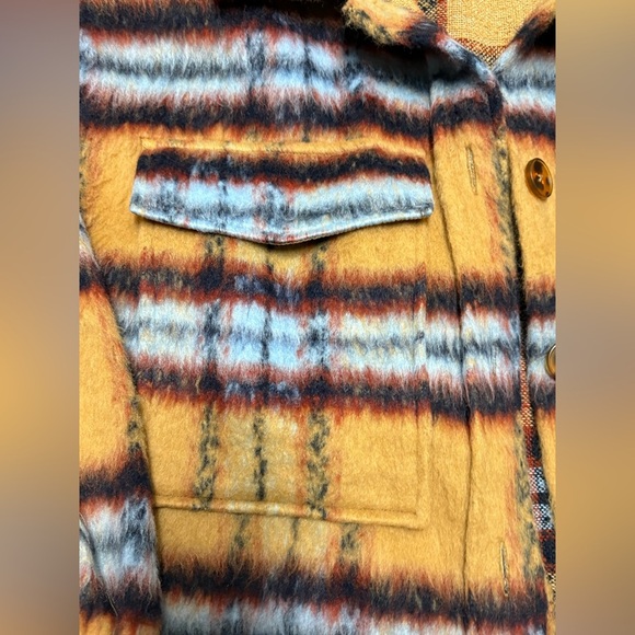 VIGOSS Striped Faux Fur Jacket - Picture 6 of 13